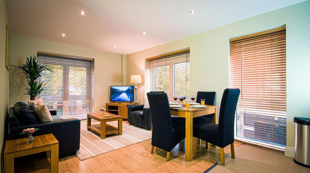 Superb City Center 1 Or 2 Bedroom Apts King Bed Саутгемптон Экстерьер фото